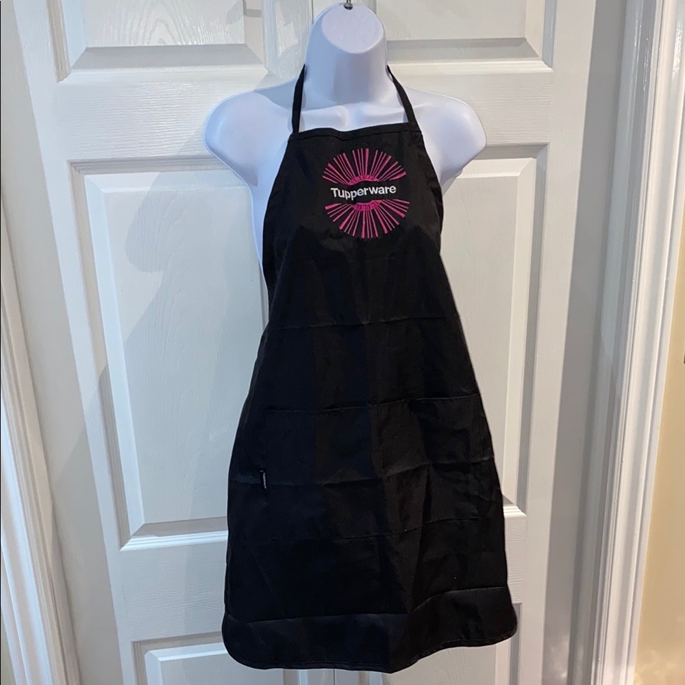 Tupperware Consultant Sales Representative Black Apron Pink Embroidered Logo